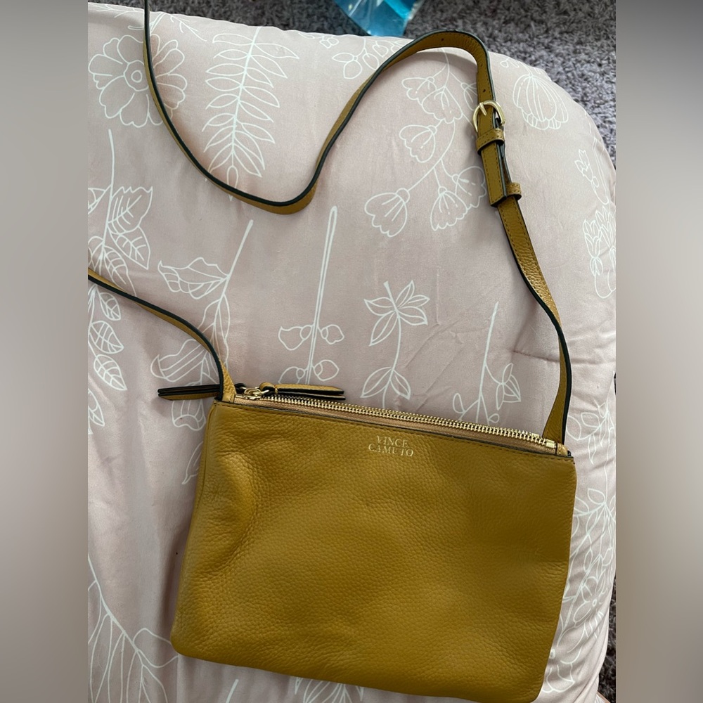 Vince Camuto crossbody used 1x